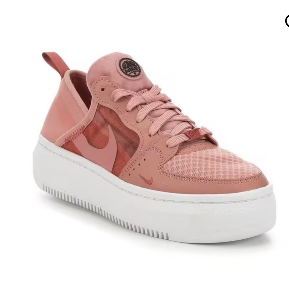 NWOB WOMEN'S NIKE COURT VISION ALTA TXT PLATFORM SNEAKERS  (MAUVE/WHITE)